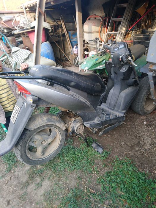 Скутер Kymco dj50s на части