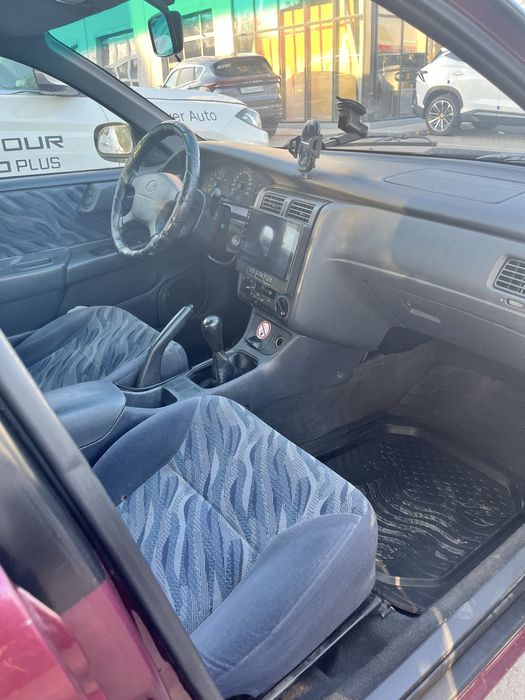 Продам машину Toyota Carina E