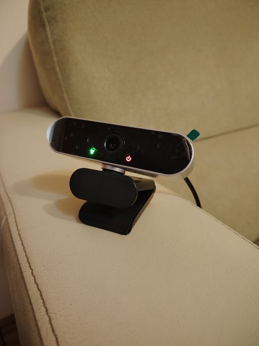 Cameră web Full HD 1080p USB – microfon, LED, prindere monitor