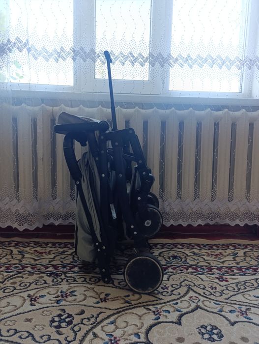 Продам детскую коляску