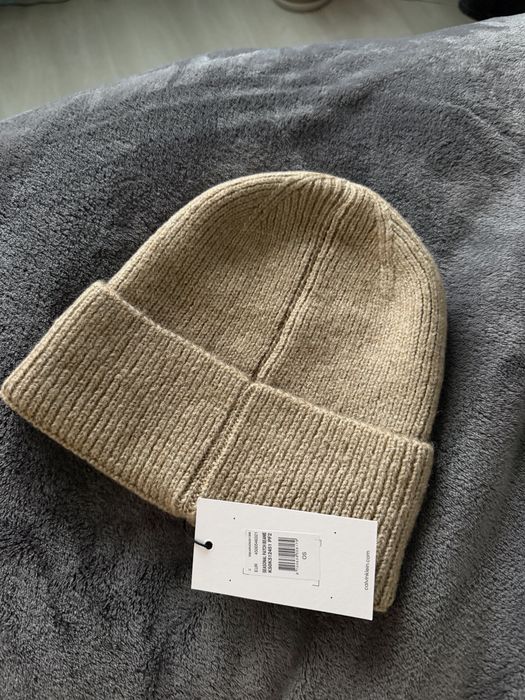 Calvin Klein caciula unisex bej cu logo marime universala noua origina