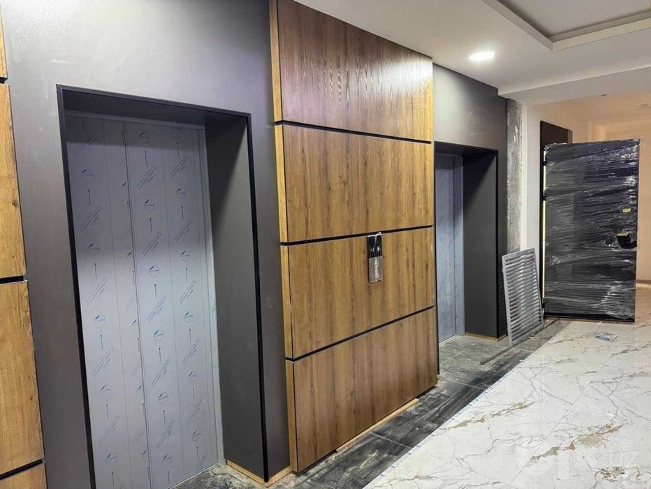 "Bobur residence Yakkasaroy 2xonali KOROBKA SOTILADI 43м2"