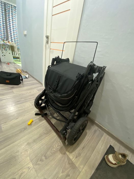 Продам коляску в хорошем состоянии