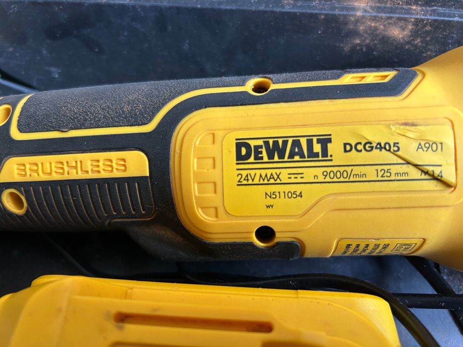 Vind flex Dewalt DCG405 (se opreste cand se incalzeste)