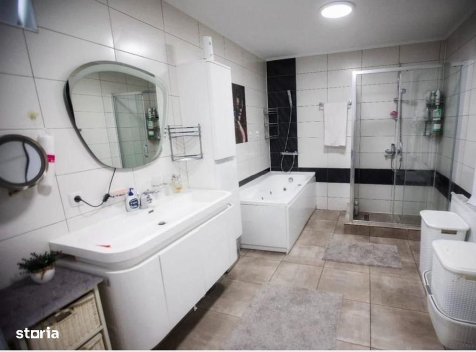 Casa cu piscina,sauna,sala fitness si garaj - Cartier Progresu