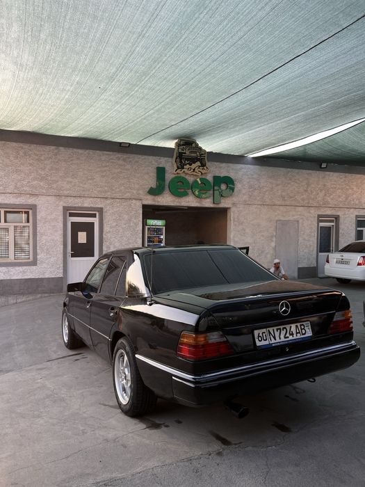 Mercedes Benz W124 E 260