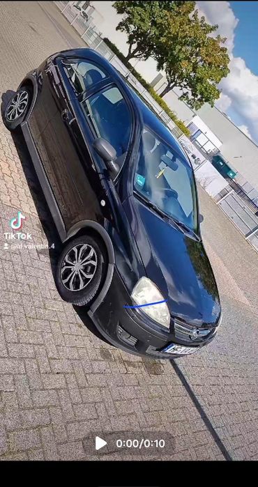 Mașina Opel corsa