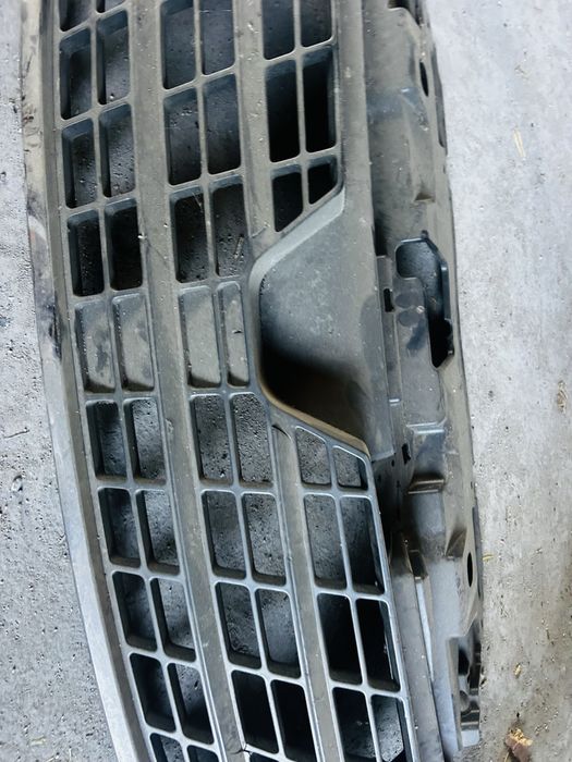 Предна Решетка за Renault Trafic3