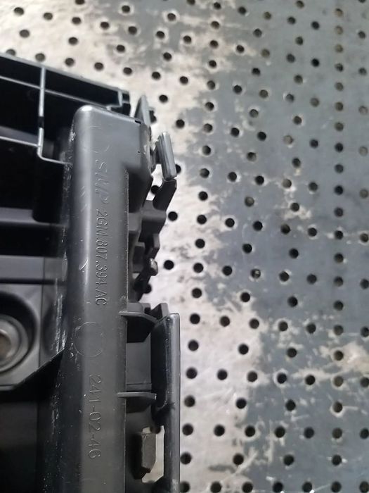 Suport dreapta bara spate vw t cross c11 d31 2gm807394ac