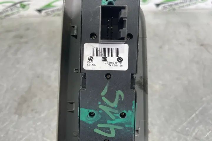 Butoane geam sofer 1J3959857B / 1J3959857B Volkswagen VW Passat 2001