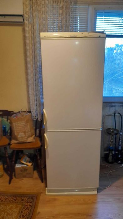 Хладилник с фризер General Frost