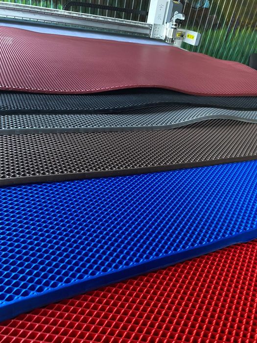 EVA кілемшелер автокөліктерге , бағасын хабарласып білуге болады !!!