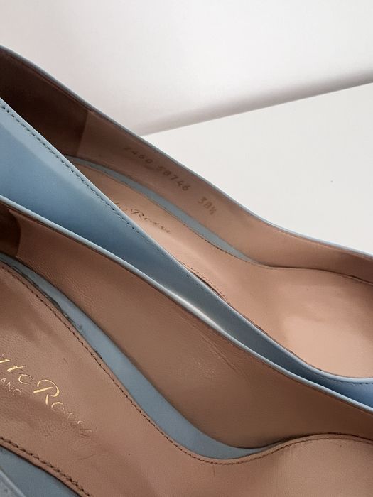 Gianvitto Rossi лодочки