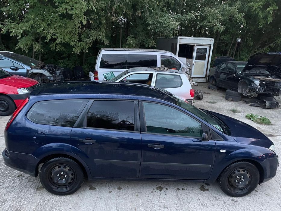 Piese Auto din Dezmembrari Ford Focus 2 1.6 benzină 2006