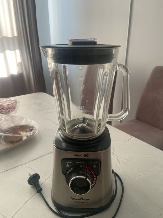 Продам блендер б/у Moulinex