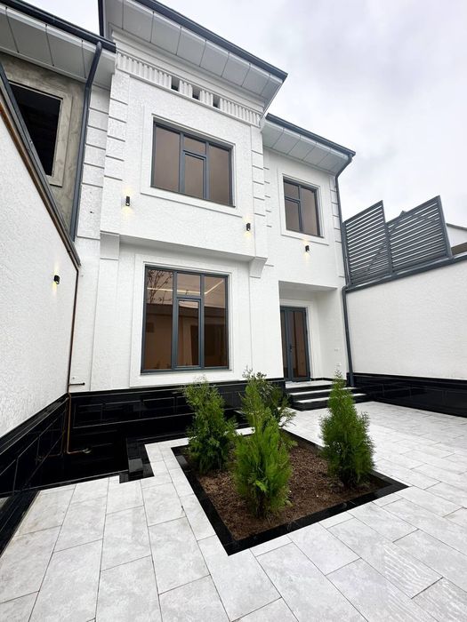 Сергели Хонабод Беруний махалла 1.4 сотих 6 хонали Янги уй сотаман.