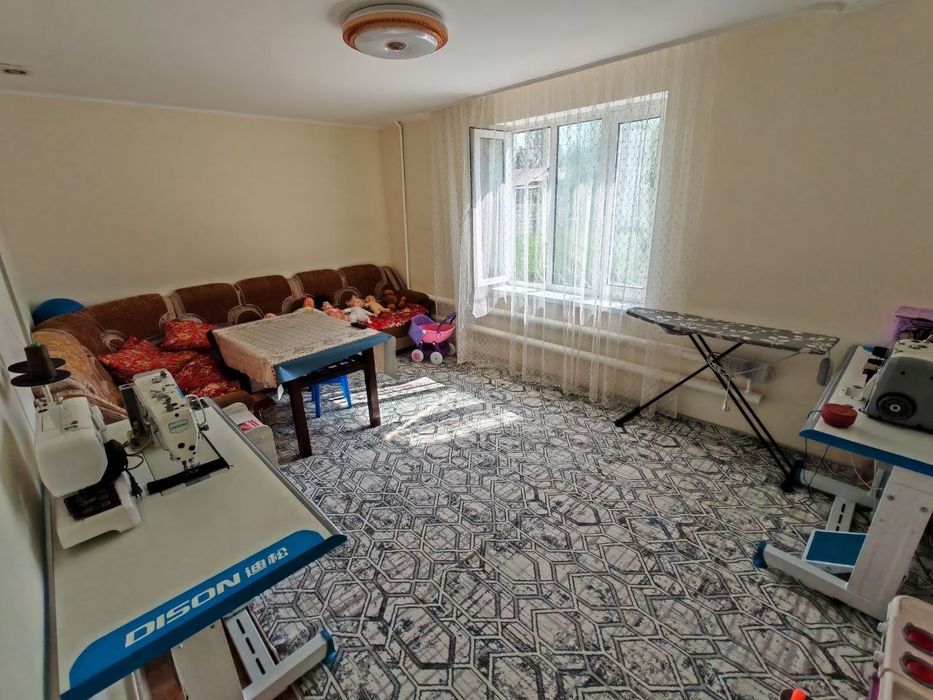 Продаётся дом, большой участок