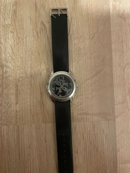 Vintage часовник на Guess