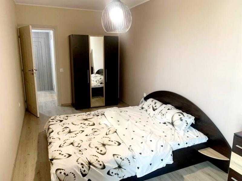 Лускозен тристаен апартамент в Зорница