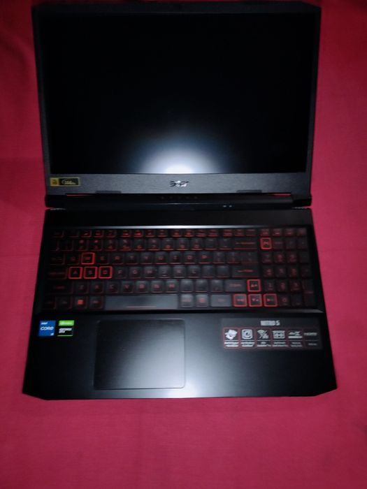 Vând leptop Acer Nitro 5 piese !