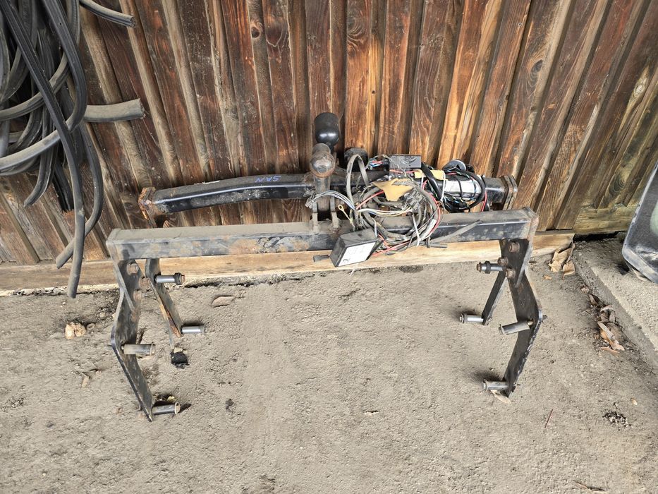 Carlig/cui remorca Dacia sandero 2013 2020 original complet