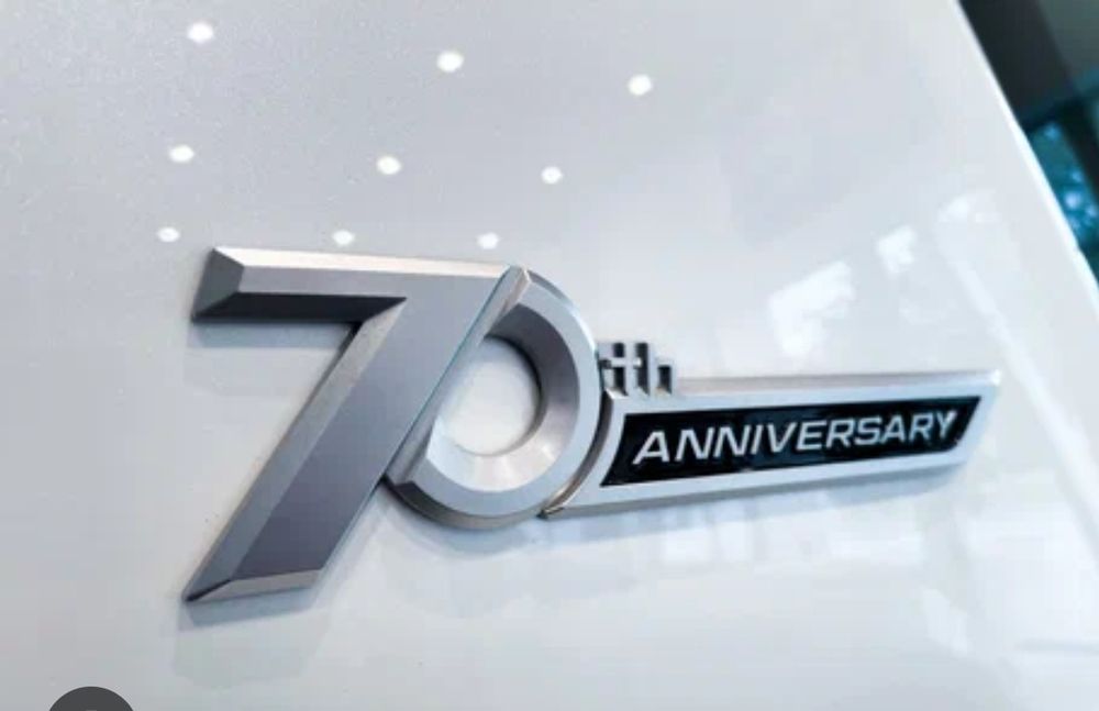 Шильдики прадо 150