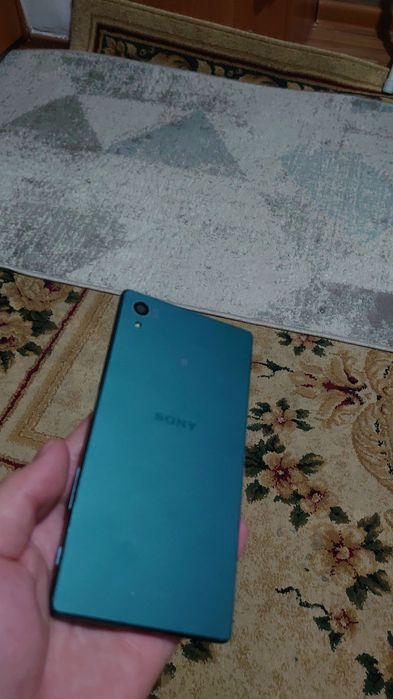 Продам телефоны , некоторые из них рабочие некоторые нет