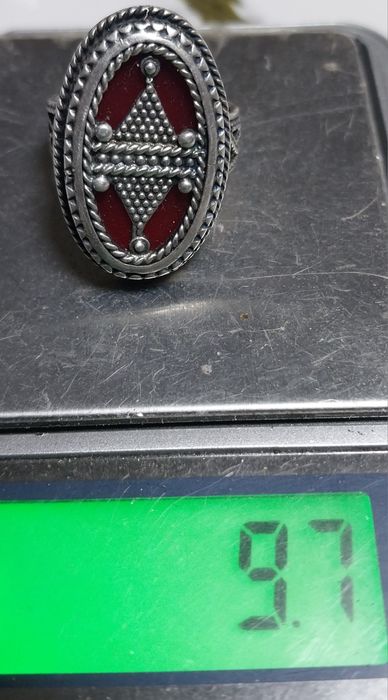 Продаётся кольцо