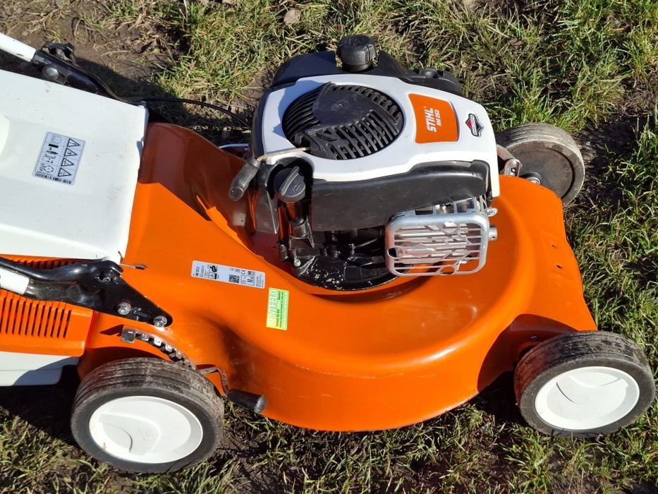 Masina de tuns gazon Stihl RM 253