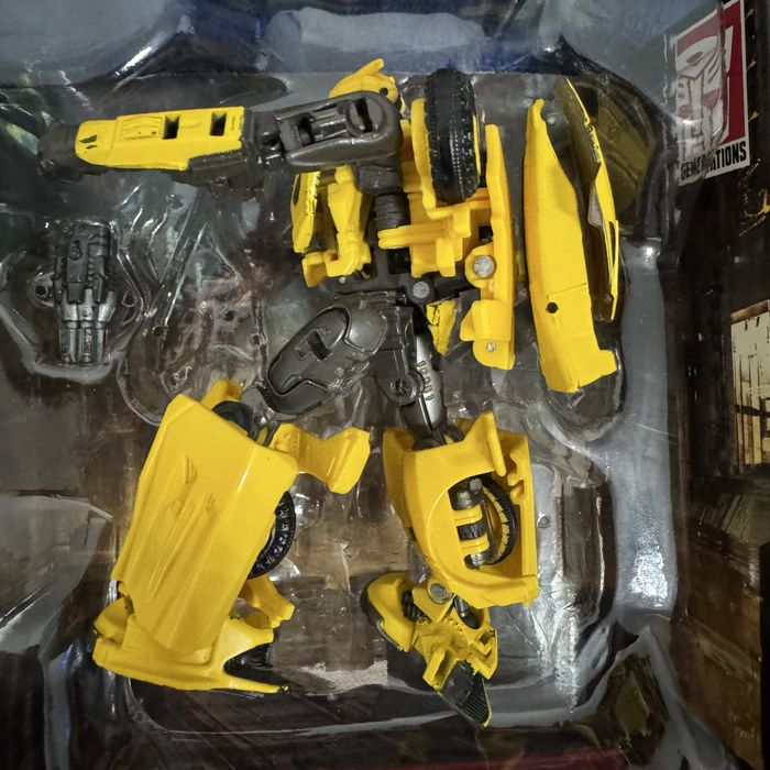 Transformers studio series 70 bumblebee