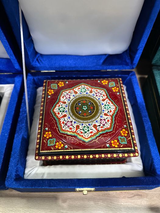 Shkatulka suvenir padarok dlya 8 marta