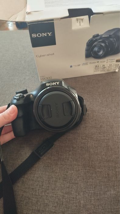 SONY фотоапарт - Carl Zeiss оптика