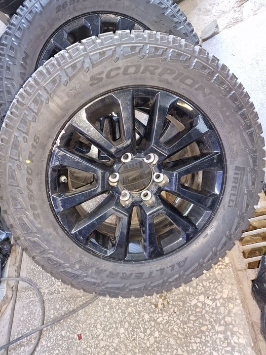 Шины  2 комплекта на прадо