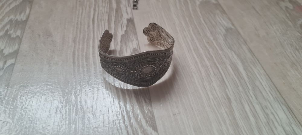 Куміс сатылады Серебро