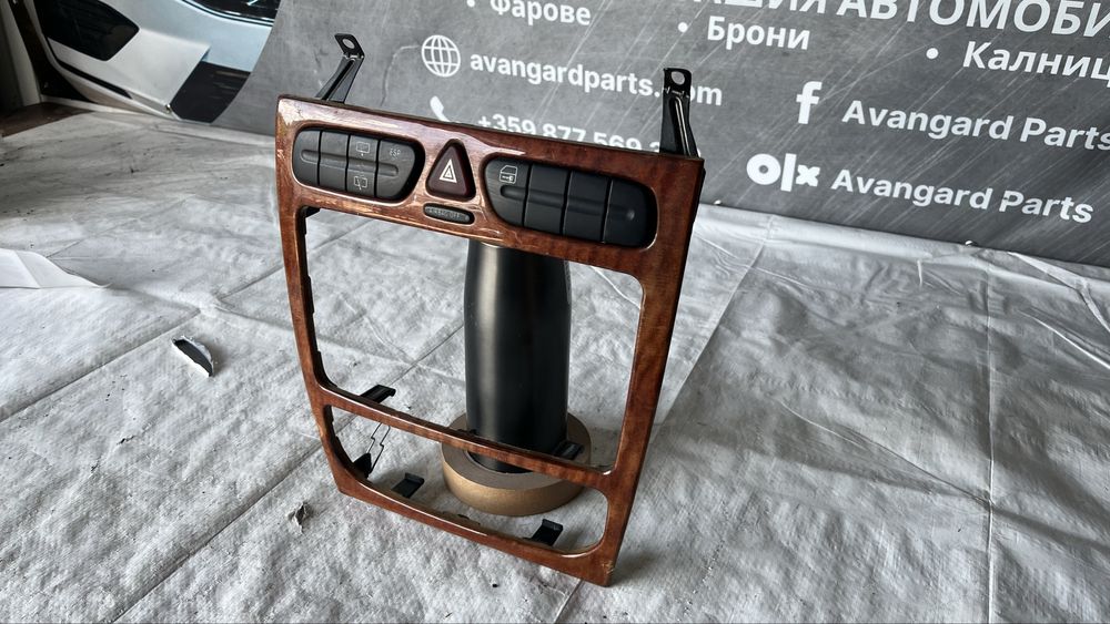 Панел средна конзола Mercedes C W203