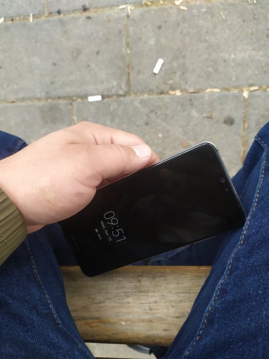 Huawei P20 Pro sotiladi