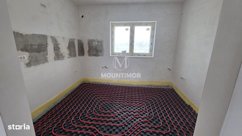 Casă tip Triplex 130 mp/utili, teren 270 mp,str. Lânii, Bartolomeu