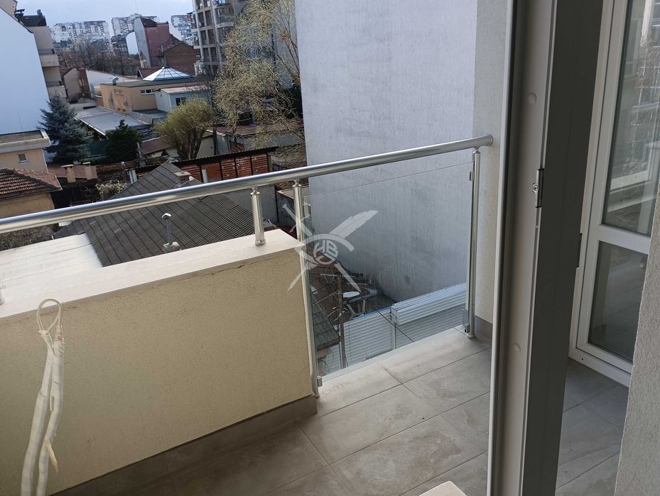 Продава се Тристаен апартамент в София, Център - 110 кв.м за 2182 €/кв.м - Снимка #4