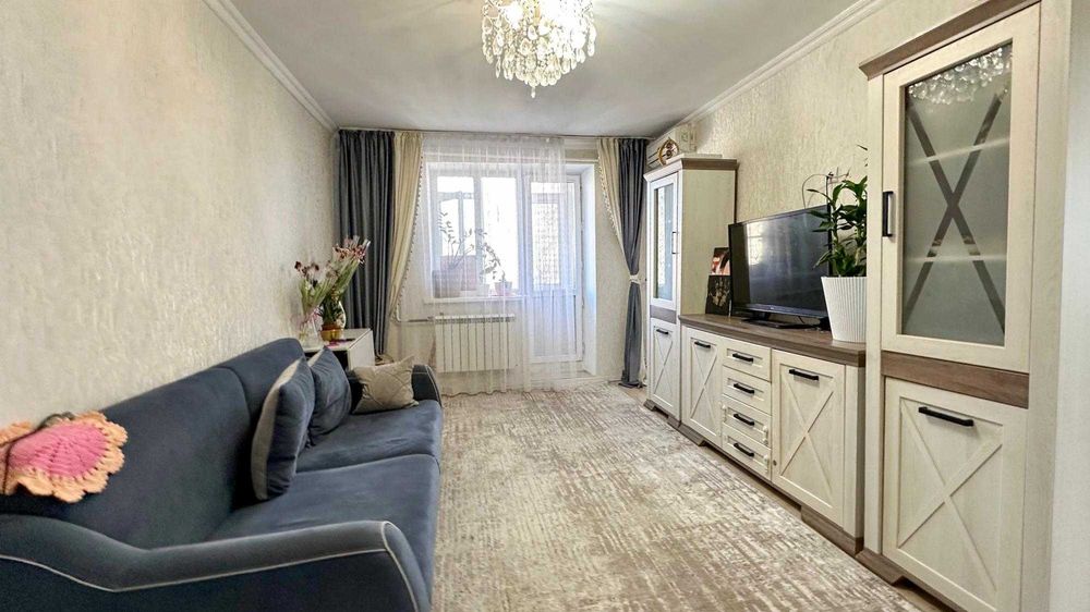 Продается 3-комнатная квартира в Центре Иван Империя