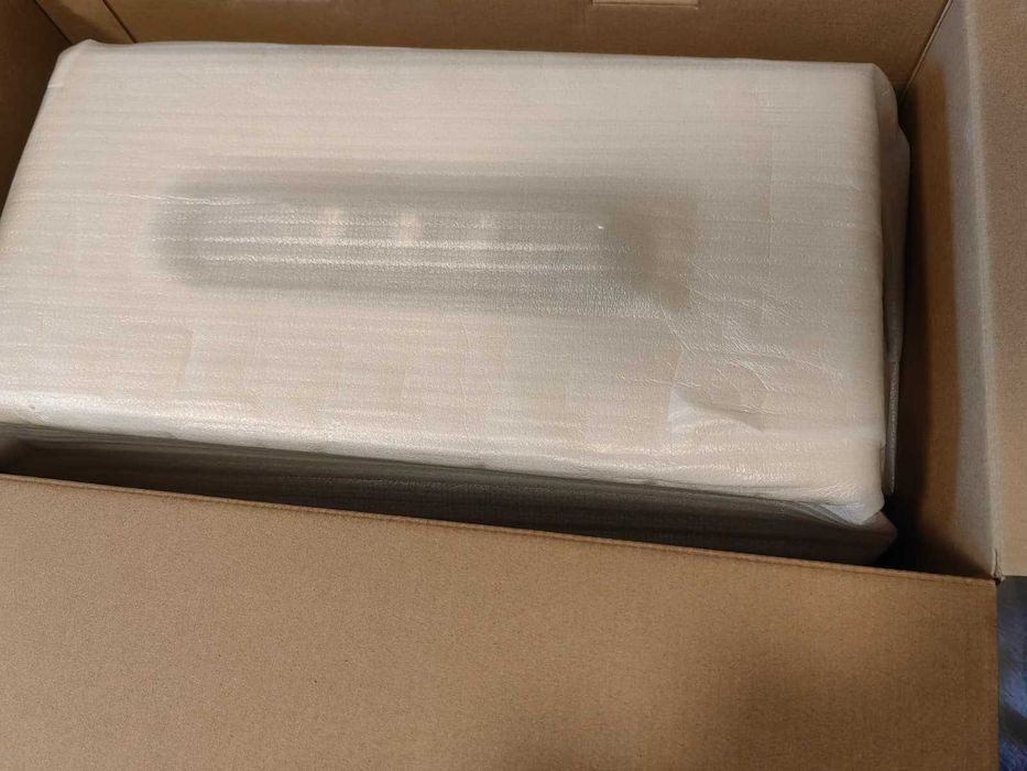 Чисто Нова с 2 години гаранция Marshall музикална система Woburn 3 III