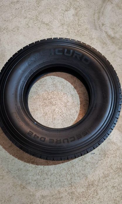 Грузовые шины 11R22.5 18 pr