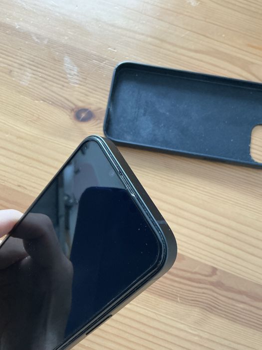 iPhone 16e с гарантией