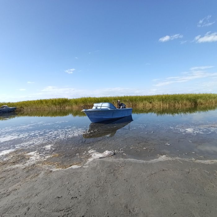 лодка килевая.длинна 5.20.