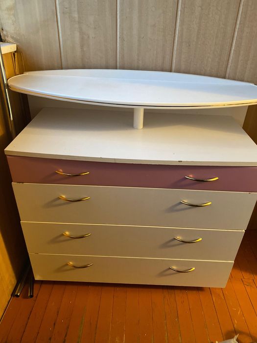 комод в нормальном состояние