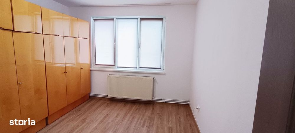 Apartament cu 2 camere decomandate, in cartierul Astra-Mercur