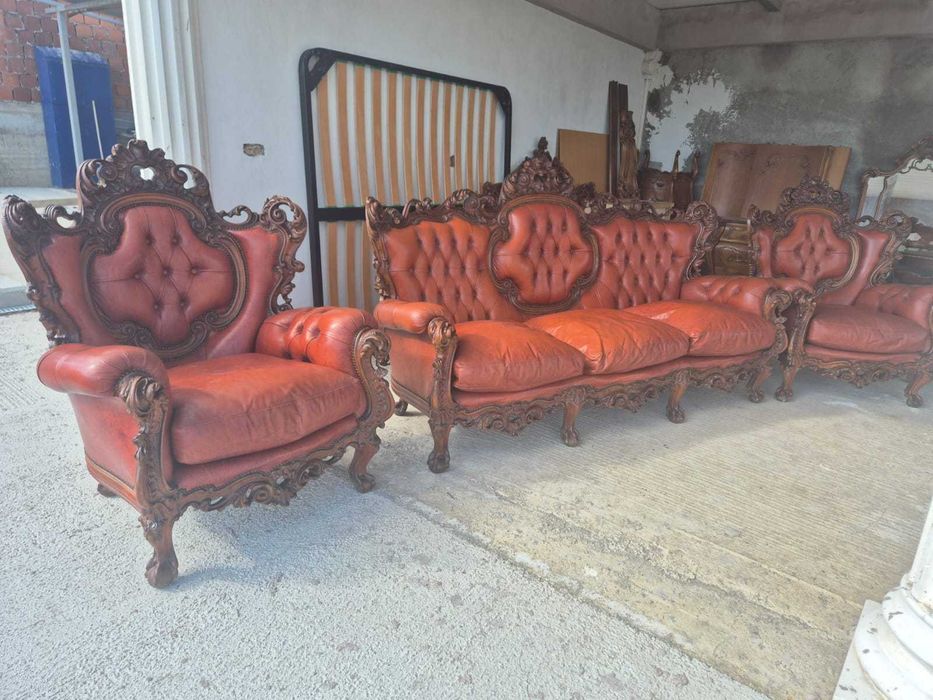 Canapea și fotolii în stil baroc- din piele