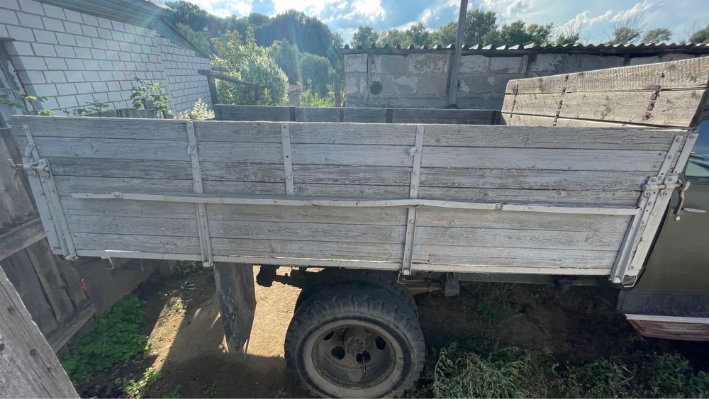 Продам  автомобиль Газ 52