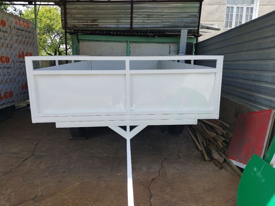 Прицеп сотилади .