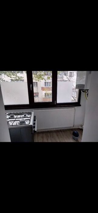 Inchiriez in Mazepa apartament 2 camere etaj1