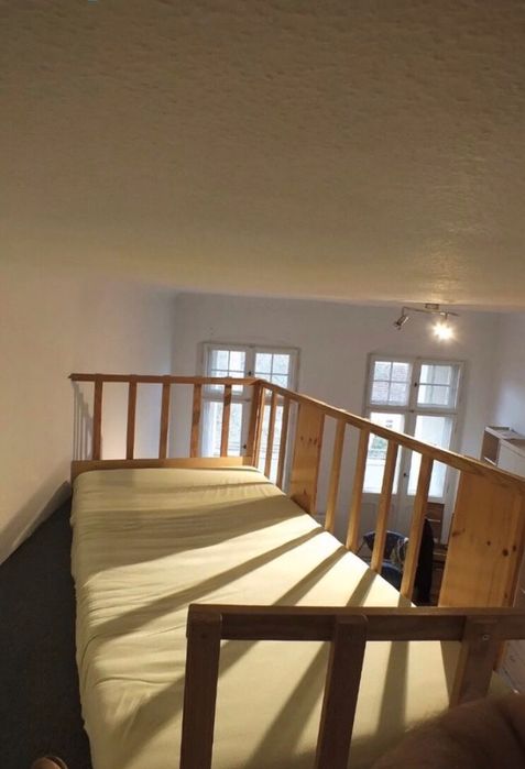 Galerie lemn pat camera inalta